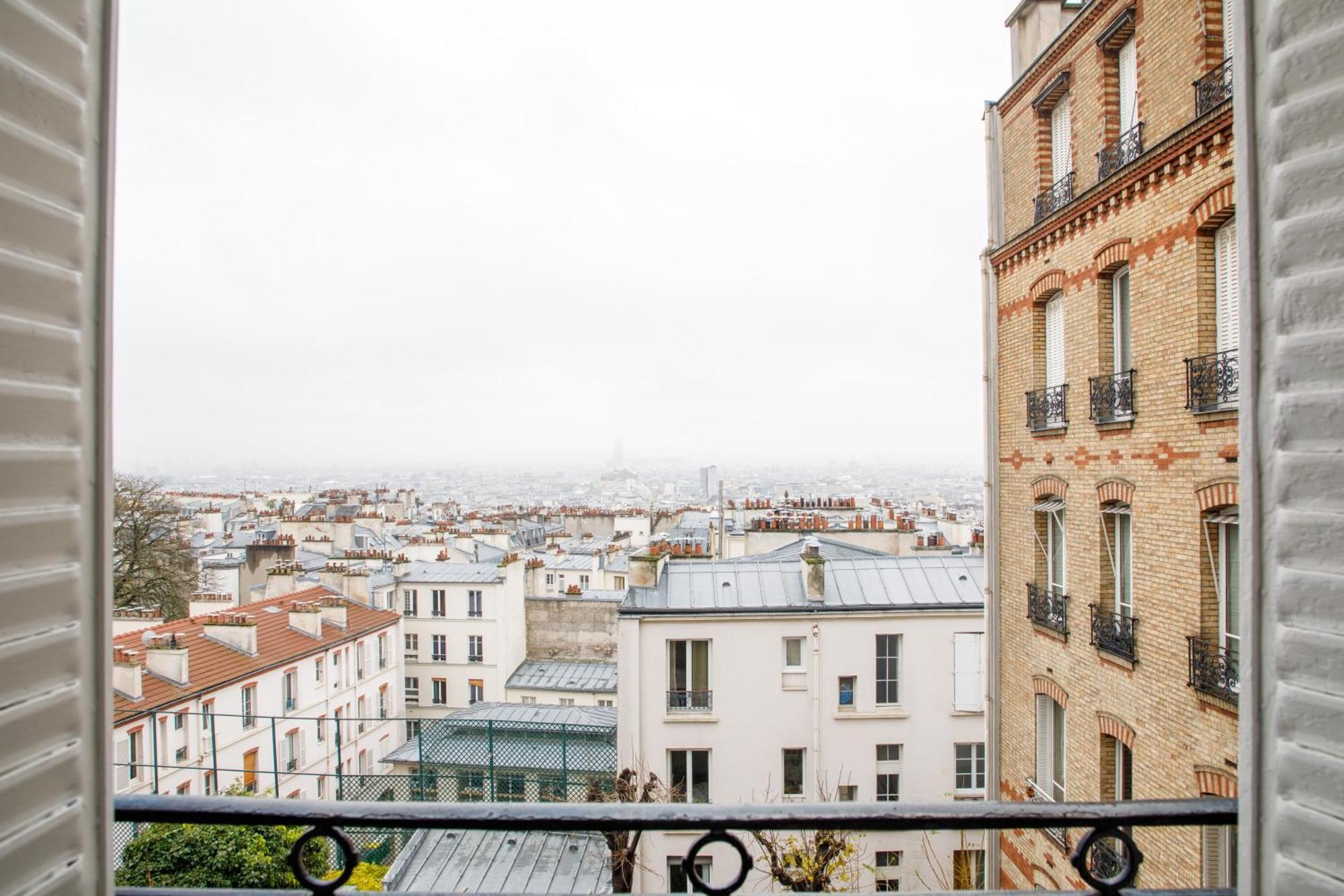 Appartement Stylishly Decorated 2bd Montmatre! Parijs