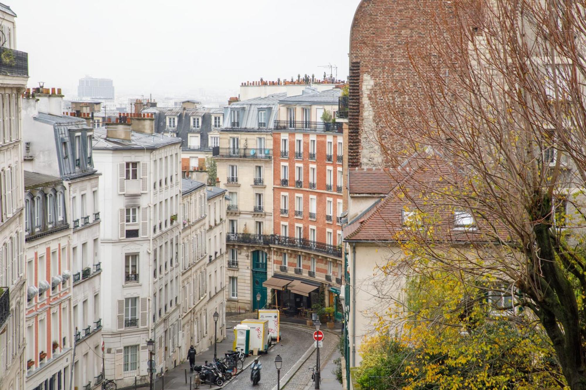 Stylishly Decorated 2bd Montmatre! * Parijs